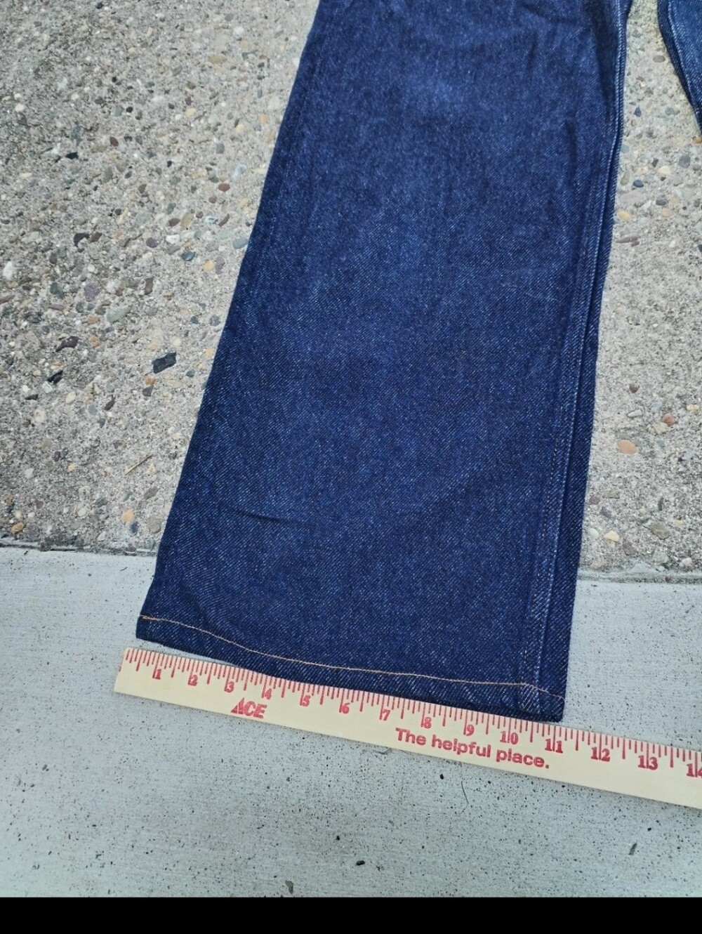 Still here jeans - Picture 3 of 10